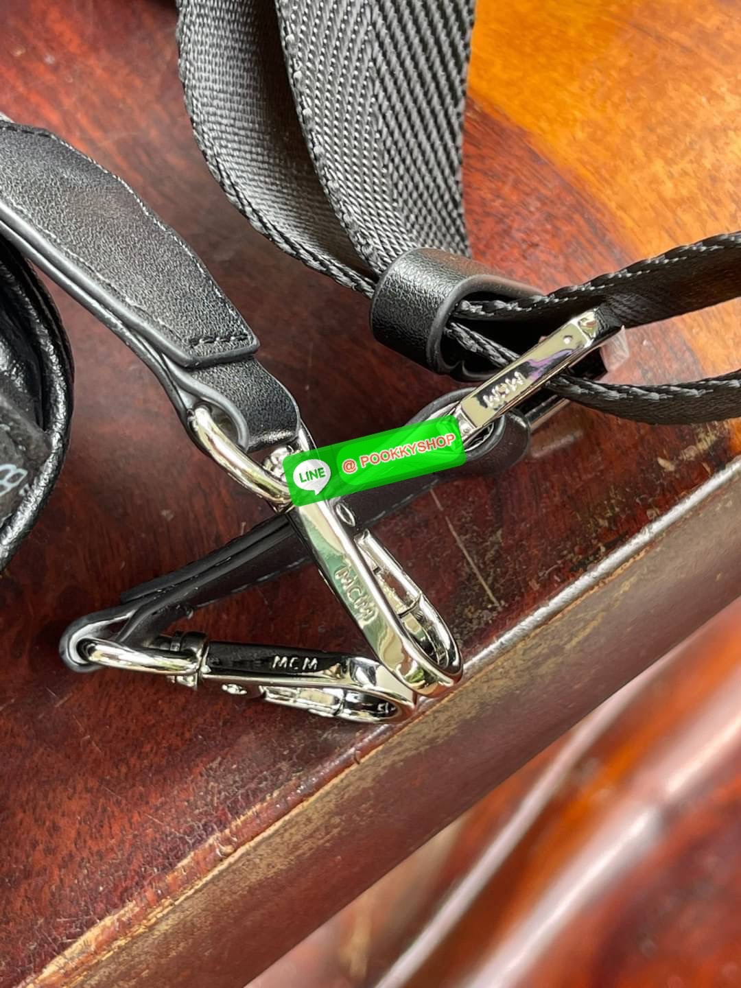 ð MCM KLASSIK CROSSBODY in Visetos( Small )āļāļĢāļ°āđāļāđāļēāļāļĢāļāļŠāļāļāļāļĩāđ Klassik āļāļĩāđāļĄāļĩāļĨāļąāļāļĐāļāļ°āļāļĢāļāļāļēāļĄāļāļ·āđāļ āļāļāļāđāļāļāļŠāđāļāļĨāđāļāļĨāļēāļŠāļŠāļīāļ āđāļāļĢāļāļŠāļĢāđāļēāļāļāļĢāļ°āđāļāđāļēāļāđāļģāļŦāļāļąāļāđāļāļēāļĄāļāļāļāļīāļŠāļĢāļ°āđāļŦāļāļ·āļāļāļąāđāļ āļāđāļēāđāļāđāļāļĨāļ·āļāļāļāļīāļ§āļĨāļēāļĒ Visetos āļāļąāļāđāļāđāļāđāļāļāļĨāļąāļāļĐāļāđāļāļāļmcm āđāļāļāļĩāđāļāļ·āļāđāļāļāđāļāļŠāļāļāļĢāļĩāđāđāļāļāđāļŪāļāļāđāļāļĢāļĩāļāļĩāđāļŠāļĄāļāļđāļĢāļāđāđāļāļāļāļĩ