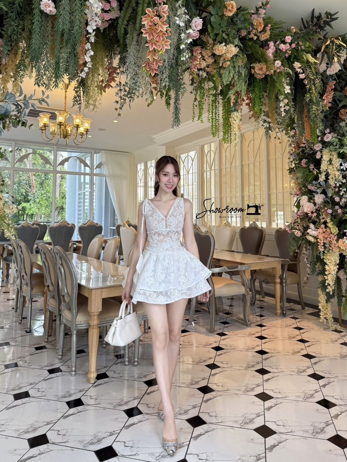 ชุดเซทแฟชั่น เซ็ตบัลเล่ผ้าลูกไม้ทอลายในตัว ดีไซน์สวย มาพร้อมสายผ้าพรอพอีก1เส้น