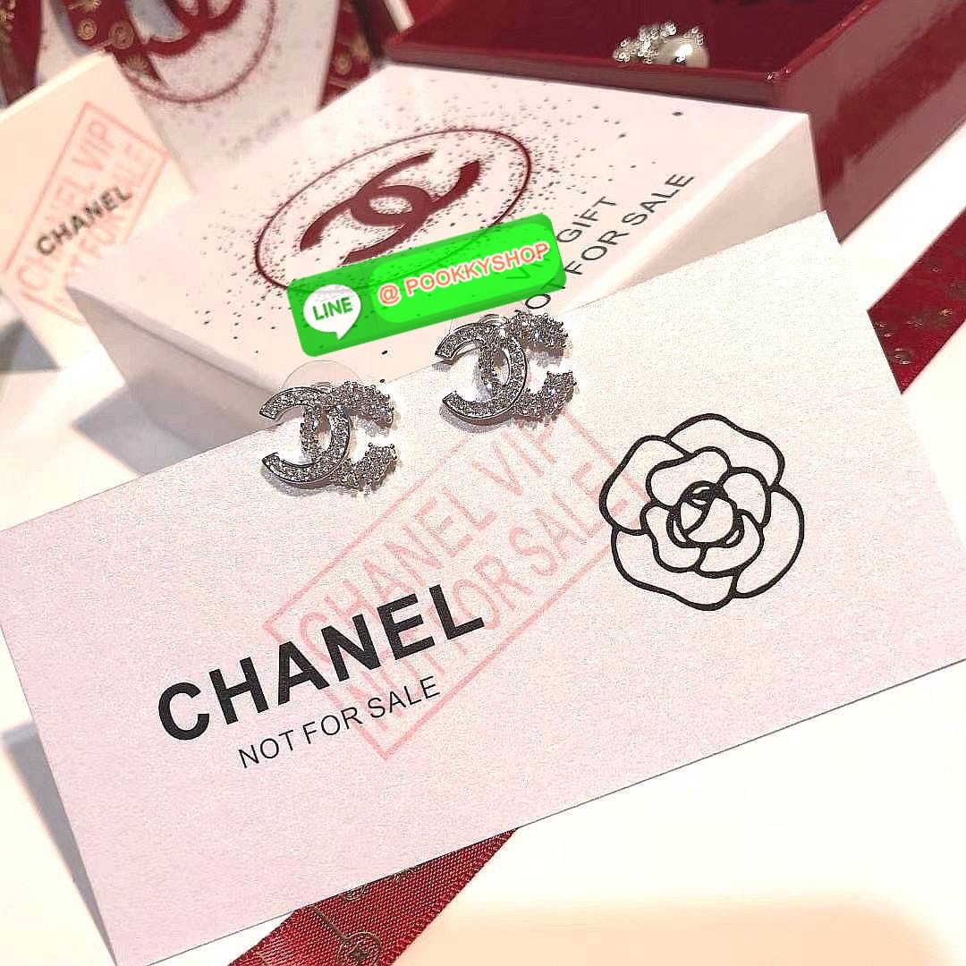 (!!)ห้ามพลาด! Super Rare items! แพ็คคู่สุดคุ้ม!(!!) CHANEL DOUBLE EARRING VIP GIFT WITH PURCHASE ORIGINAL PACKAGE (GWP) ชุดกิ๊ฟเซทของกำนัลสุดเลอค่าจากการแลกคะแนนสะสมสำหรับลูกค้า VIP CHANEL PARFUMS ไอเท็มหายากชวนสะสมมาเป็นชุดให้ถึง2แบบ2สไตล์สลับใช้ ดีไซน์ส
