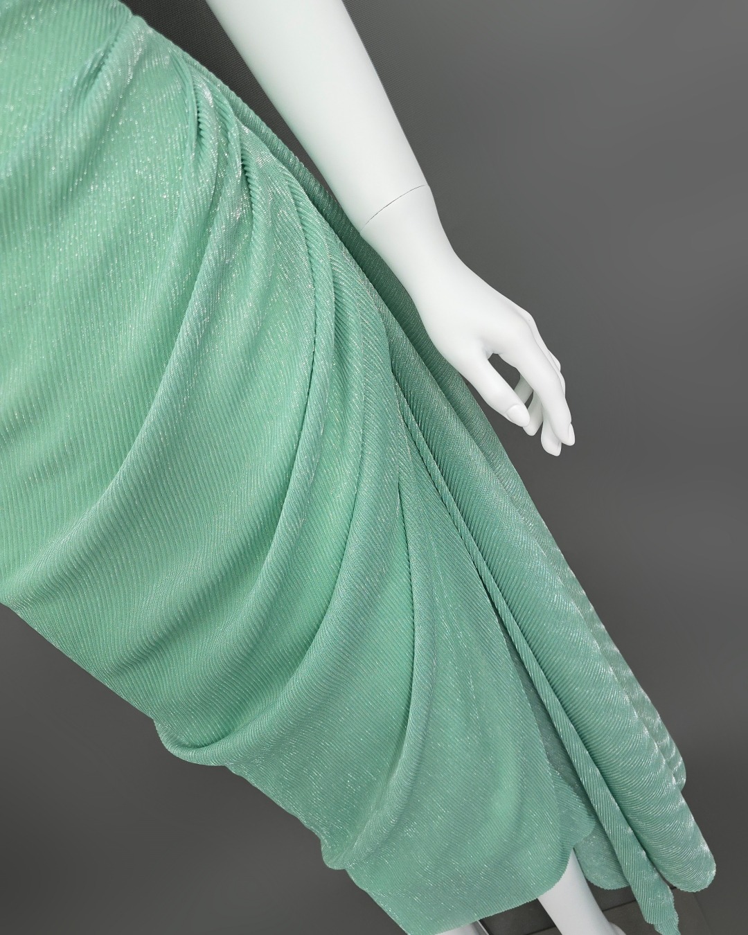 เดรสแฟชั่น มีดี้เดรสเสื้อคอกลมแขนกุด กระโปรงทรงสอบ