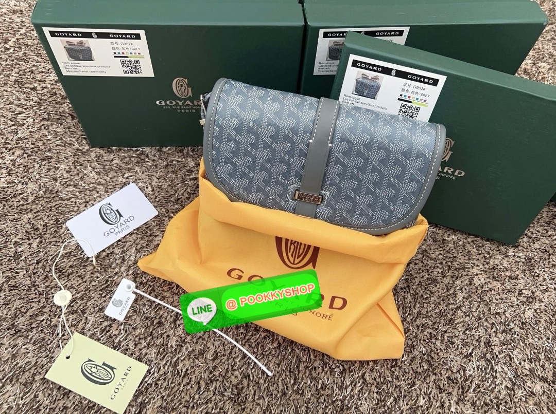 NEW NEW NEW จะเลิกฮิตกันกี่โมงค่าสำหรับรุ่นนี้ GOYARD BELVEDERE PM พร้อมส่ง! ได้ราคาดีมา จำนวนจำกัดค่ะ! 💌กระเป๋าสะพายข้างหรือครอสบอดี้ร์ หนังแท้สวย หนังมีความนิ่มในตัว น้ำหนักเบา ตอบโจทย์ได้ดีในทุกๆวันค่ะ 💌เปิด-ปิดกระเป๋า แบบตัวสอดด้านหน้า