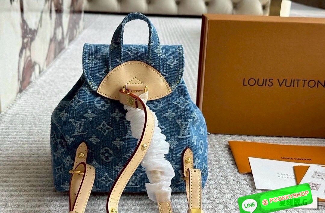 พร้อมส่ง | LV Venice backpack iconic Monogram Denim Washed กระเป๋าดีไซน์เป้สะพายหลัง ใบเล็กน่ารักน่าใช้ งานเดนิมสุดไอคอนิก อีกหนึ่งรุ่น Best seller ที่ต้องมี!! พร้อมสีมาใหม่ที่พลาดไม่ได้!! ขนาดเหมาะกำลังดีกับสาวๆ ที่ไม่ชอบแบกของหนักมาก สวยหรู ภายในโล่งกว้