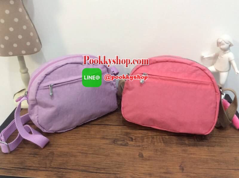 พร้อมส่ง New Arrival Kipling nylon shoulder bag 2017 ( K15313 ) >>พร้อมส่งค่ะกระเป๋าสะพายข้างรุ่นใหม่ล่าสุด วัสดุไนล่อน กันน้ำ บุด้วยนวมที่ฐานกระเป๋าเพิ่มความนุ่มค่ะ >>รูปทรงสวย ขนาดกระทัดรัด มีช่องกระเป๋าด้านหน้าใส่ของจุกจิกหนึ่งช่องค่ะ >&