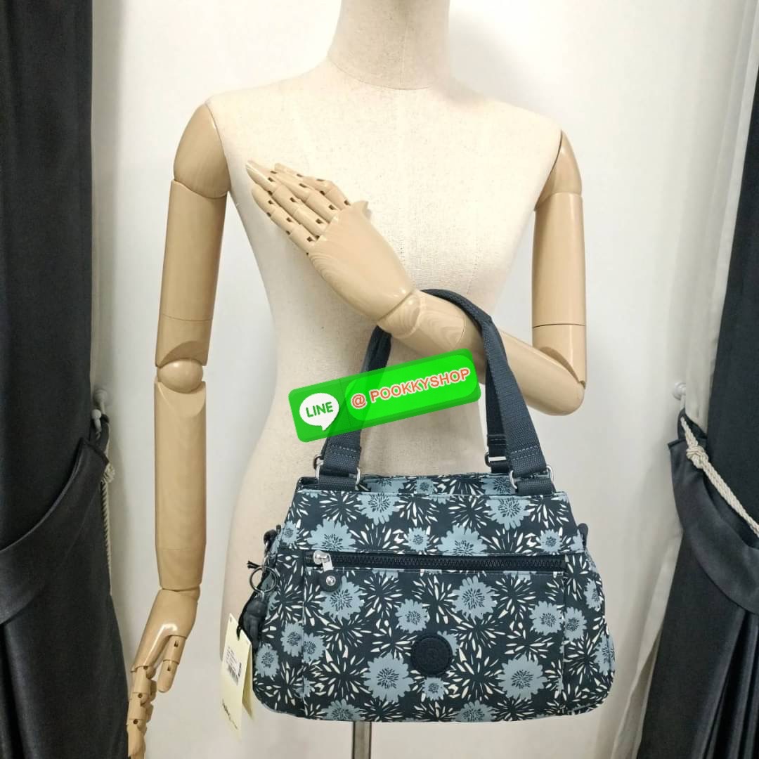 Kipling Damen Orelie Henkeltasche handbag กระเป๋าถือหรือสะพาย ขนาดกลาง วัสดุ Nylon 100% หูถือสูง 7 นิ้ว สายสะพายยาว 126ซม. มีช่องแยกใช้งานหลายช่อง ประกอบด้วย -ด้านหน้า ช่องซิปลึกถึงฐานกระเป๋า -ด้านหลัง ช่องซิปลึกถึงฐานกระเป๋า -ช่องใช้งานหลักด้านใน 3 ช่อง