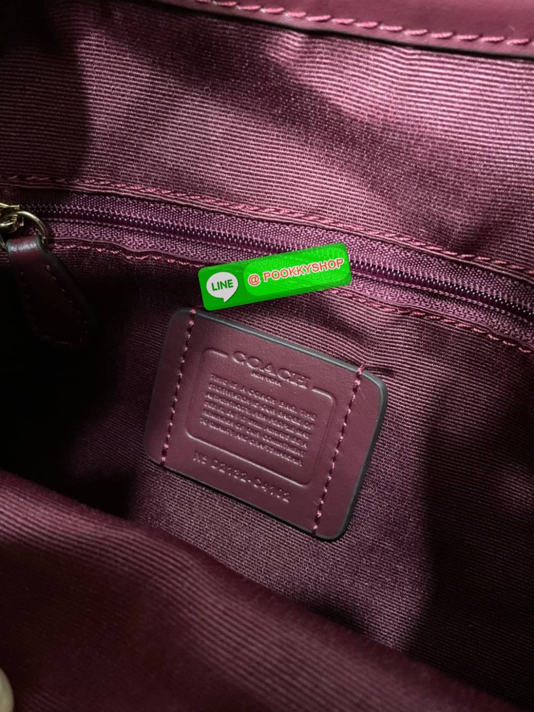 New arrival! 🌈น้องใหม่ล่าสุด สวยหรู ดูดีมากๆค่ะ! COACH DEMPSEY DRAWSTRING BUCKET BAG ((C4100//C4102)) พร้อมส่งที่ไทยค่ะ! กระเป๋าทรงขนมจีบ หนังแท้นิ่มสวยมากๆค่ะ จุดเด่นด้านหน้าปั้มโลโก้แบรนด์ ปากกระเป๋าแบบหูรูดใช้งานง่าย ภายในสามารถใส่ของจำเป็นในชี