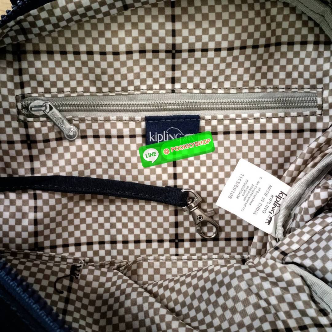 Kipling City Pack Medium Backpack กระเป๋าเป้ Kipling ขนาดกลาง วัสดุ Polyester 100% มีหูหิ้วด้านบน -ด้านหลัง มีซิปหลัง 1ช่องลึก -ด้านข้างมีช่องใส่ของเล็กน้อยทั้ง 2 ด้าน เปิด-ปิด ด้วยกระดุมแม่เหล็ก -ด้านหน้ามีช่องซิปใส่ของแยก 1 ช่อง และ ช่องปรับขนาดด้วยสายล