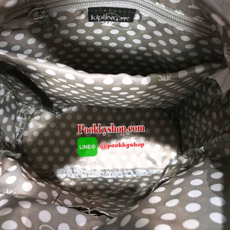 NEW ARRIVAL! KIPLING 2WAYS MINI BACKPACK กระเป๋าสะพาย 2Ways วัสดุ Nylon & Polyester 100% มีหูหิ้วปั้มแบรนด์เเละสายสะพายยาวหลากสีเลื่อนปรับได้ถอดได้ สามารถถือหรือสะพายได้หลายแบบไม่จำเจ จะสะพายไหล่ สะพายเฉียง Crossbody หรือจะคล้องสายเป็นเป้สะพายหลัง Backpac