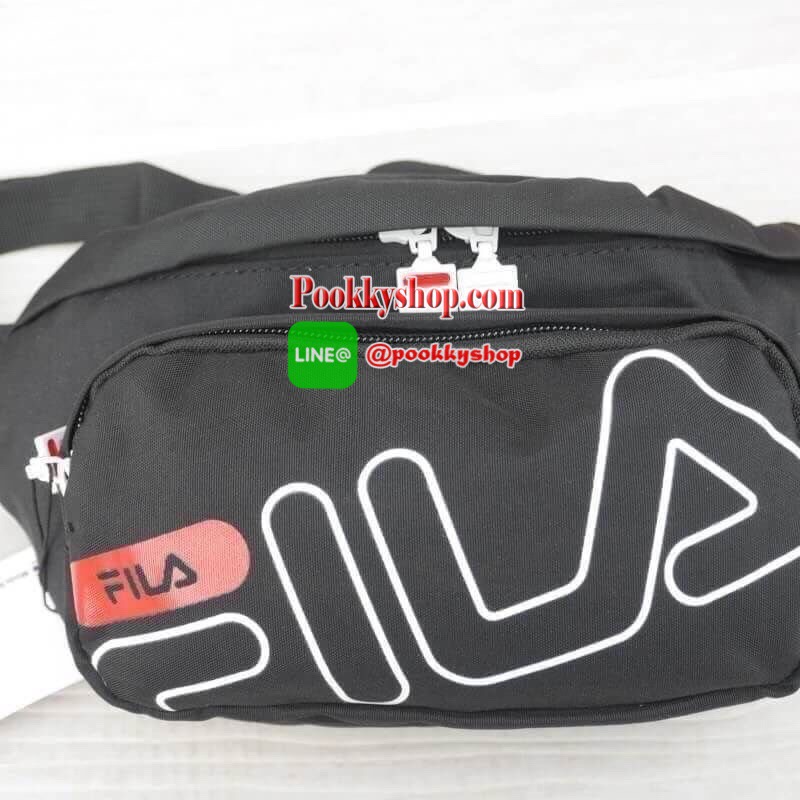 เข้าเพิ่ม ครบสี 5 สีค่ะ fila hip sack bag กระเป๋าคาดเอวและอก แท้ไม่ต้องรอพรีหรือหิ้วจากเกาหลี วัสดุผ้า Canvas หนาสวยนิ่ม หน้ากระเป๋าสกรีน Fila ตัวใหญ่ ดีไซน์กระเป๋าและสีสันที่สวยงามและทันสมัยเหมาะลุคใหม่ หัวซิปปั้ม