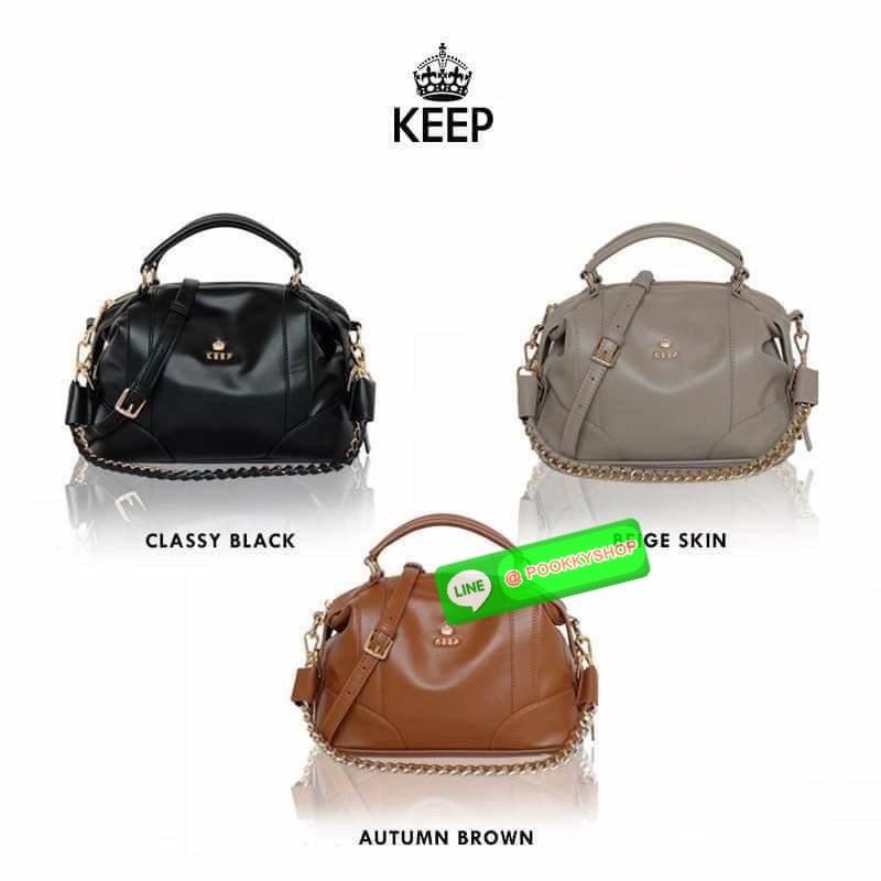 รุ่นขายดีเข้าเพิ่มนะคะ KEEP รุ่น ‘ Ella ‘ bag ทรง Pillow ( ทรงหมอน ) ที่สาวๆ ถามหา กลับมาแล้วค่า พร้อมฟังก์ชันจัดเต็มเหมือนเดิม ใบนี้ size M ใส่ กระเป๋าสตางค์ยาวได้ ใส่ไอแพดได้ ใครต้องการกระเป๋าที่ใช้ได้ทุกวัน ใส่ของครบ แอดมินแนะนำใบนี้เลยค่า สวย คุ้มแน่น