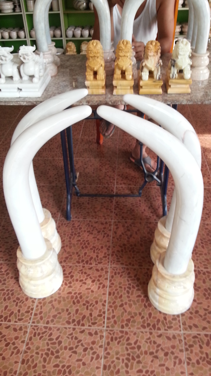 งาช้างคู่ หินอ่อน ขนาดสูง 80 ซ.ม.