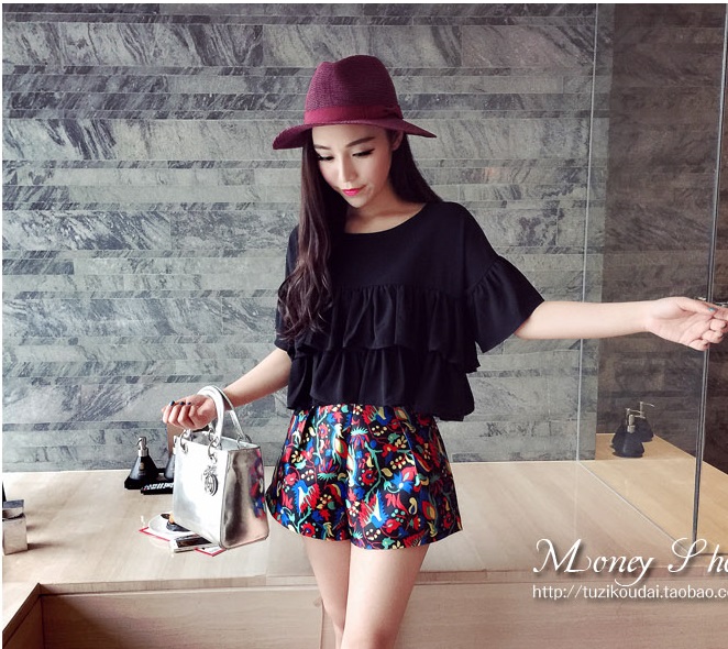 เสื้อแฟชั่นผ้าชีฟอง ตัดต่อระบายเลเยอร์ สีดำ