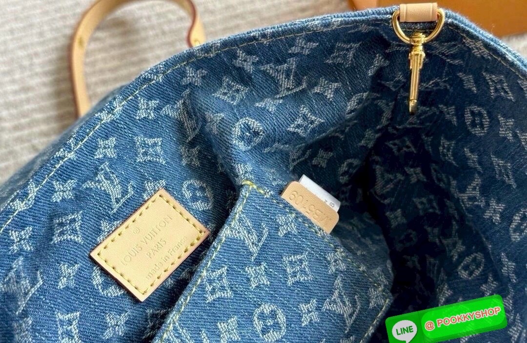 พร้อมส่ง | LV Venice backpack iconic Monogram Denim Washed กระเป๋าดีไซน์เป้สะพายหลัง ใบเล็กน่ารักน่าใช้ งานเดนิมสุดไอคอนิก อีกหนึ่งรุ่น Best seller ที่ต้องมี!! พร้อมสีมาใหม่ที่พลาดไม่ได้!! ขนาดเหมาะกำลังดีกับสาวๆ ที่ไม่ชอบแบกของหนักมาก สวยหรู ภายในโล่งกว้