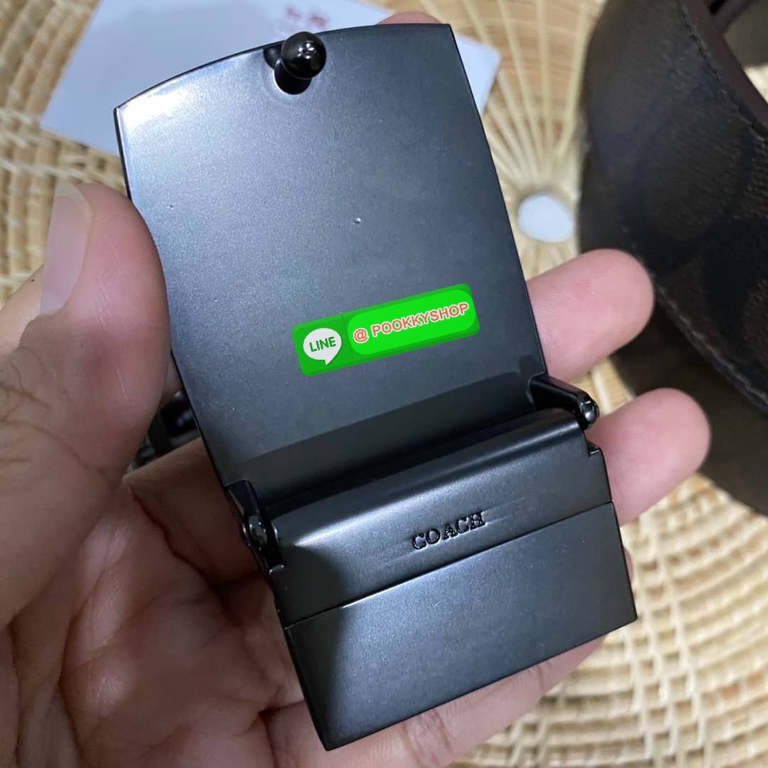 Coach Men’s Belt Double Buckle Double Sided Box Set Belt For Gift Coach Set เข็มขัดสำหรับผู้ชาย ภายในเซทมีสายเข็มขัด วัสดุ PVC 1 เส้น และ หัวเข็มขัด 2 แบบ2สไตล์ หัวเข็มขัดปั้มแบรนด์ รุ่นนี้สามารถหมุนกลับด้านสลับใช้งานง่ายทั้ง2ด้าน สายเข็มขัดปรับระดับได้เจ