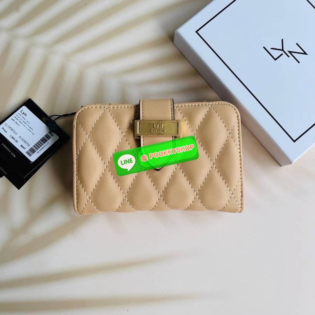 กระเป๋าสตางค์ Lyn ใบกลาง คอลใหม่