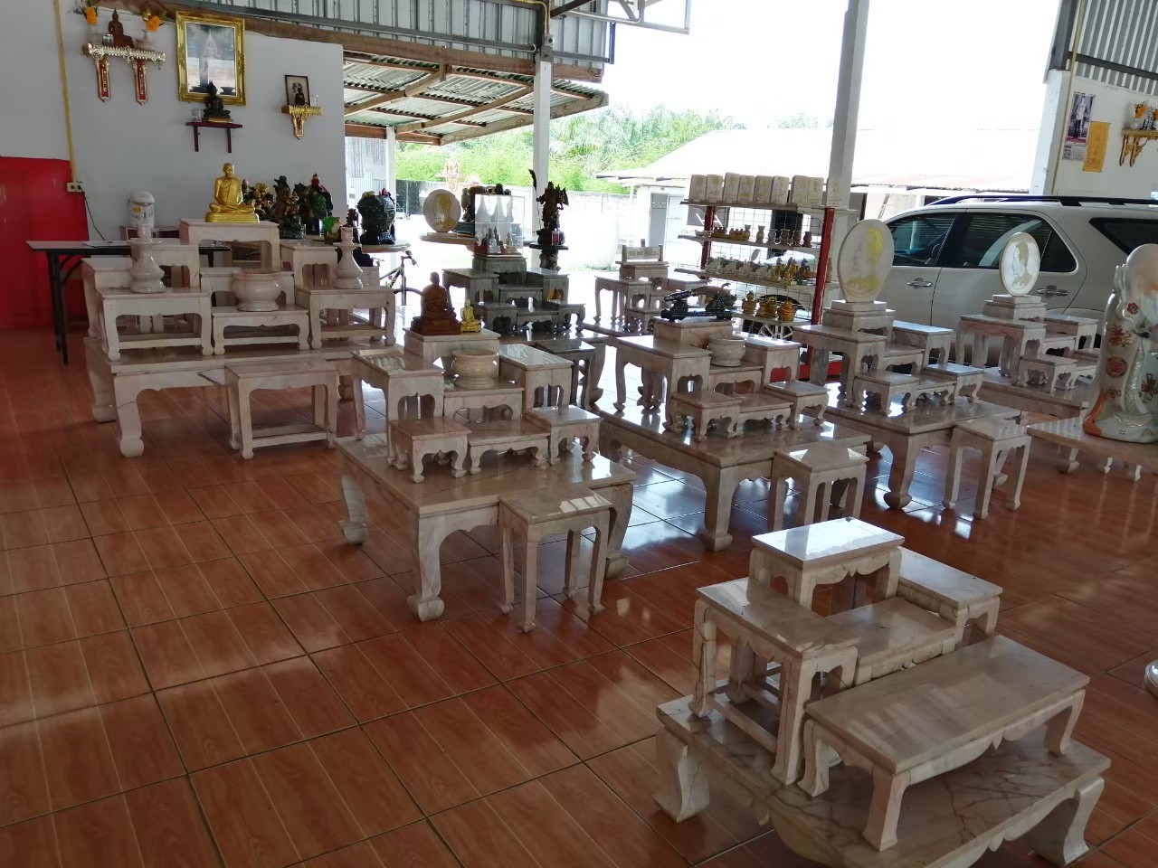 แจกันหินอ่อน ผอบ ขนาดสูง 50 เซนติเมตร กว้าง 30 เซนติเมตร