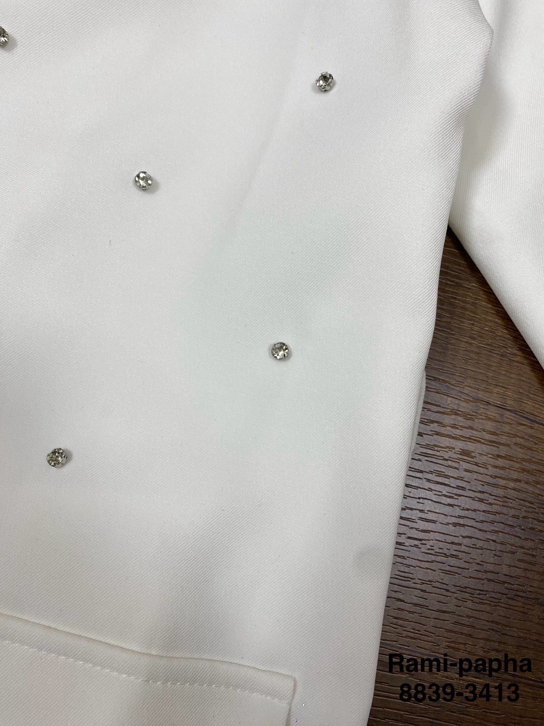 ชุดเซทแฟชั่น ชุดเซต เนื้อผ้างานสูทอย่างดี สวมใส่สบาย เสื้อแขนยาวดีเทลแต่งระบายรอบคอและปลายแขน