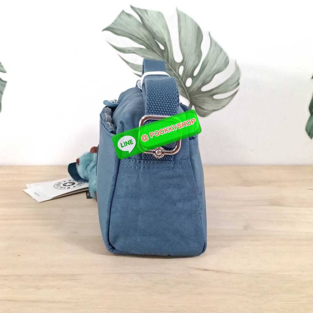 KIPLING Monkey program K16217 Seoul up sling bag รุ่น 3 ซิป สะพายข้าง ขนาดเล็กทรงสี่เหลี่ยมผืนผ้า วัสดุ Nylon 100% หลากหลายฟังก์ชั่นใช้งาน ครบครันในใบเดียว