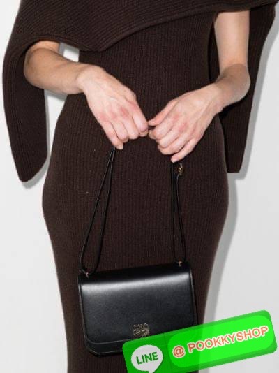 *small ðLOEWE Goya anagram small leather shoulder bag āļĄāļēāļāļģāļāļ§āļēāļĄāļĢāļđāđāļāļąāļāļāļļāļāļāļĩāđāļāļĨāļāļāļ āļāļĢāļ°āđāļāđāļē GOYA āđāļāđāļāđāļĄāđāļāđāļŦāļĄāđāļĨāđāļēāļŠāļļāļāļāļēāļ Loewe āļāđāļ§āļĒāļĢāļđāļāļāļĢāļāļāļĨāđāļāļāļāļąāļāļāļĨāļēāļŠāļŠāļīāļāļāļĩāđāļĄāļēāļāļĢāđāļāļĄāļĢāļēāļĒāļĨāļ°āđāļāļĩāļĒāļāļāļąāļāļāđāļēāļāđāļāļŦāļē āļāđāļ§āļĒāļĢāļđāļāļāļĢāļāļāđāļāļāļŠāļļāļāļāļĨāļēāļŠāļŠāļīāļ āļāļĢāđāļāļĄāđāļāļĢāļāļŠāļĢāđāļēāļāļāļĩāđāļāļ°āļāļąāļāļĢāļąāļāđāļāļĩāđāļĒāļĄāđāļāļāđāļ§āļĒāļŠāđāļāđāļŦāđāļ