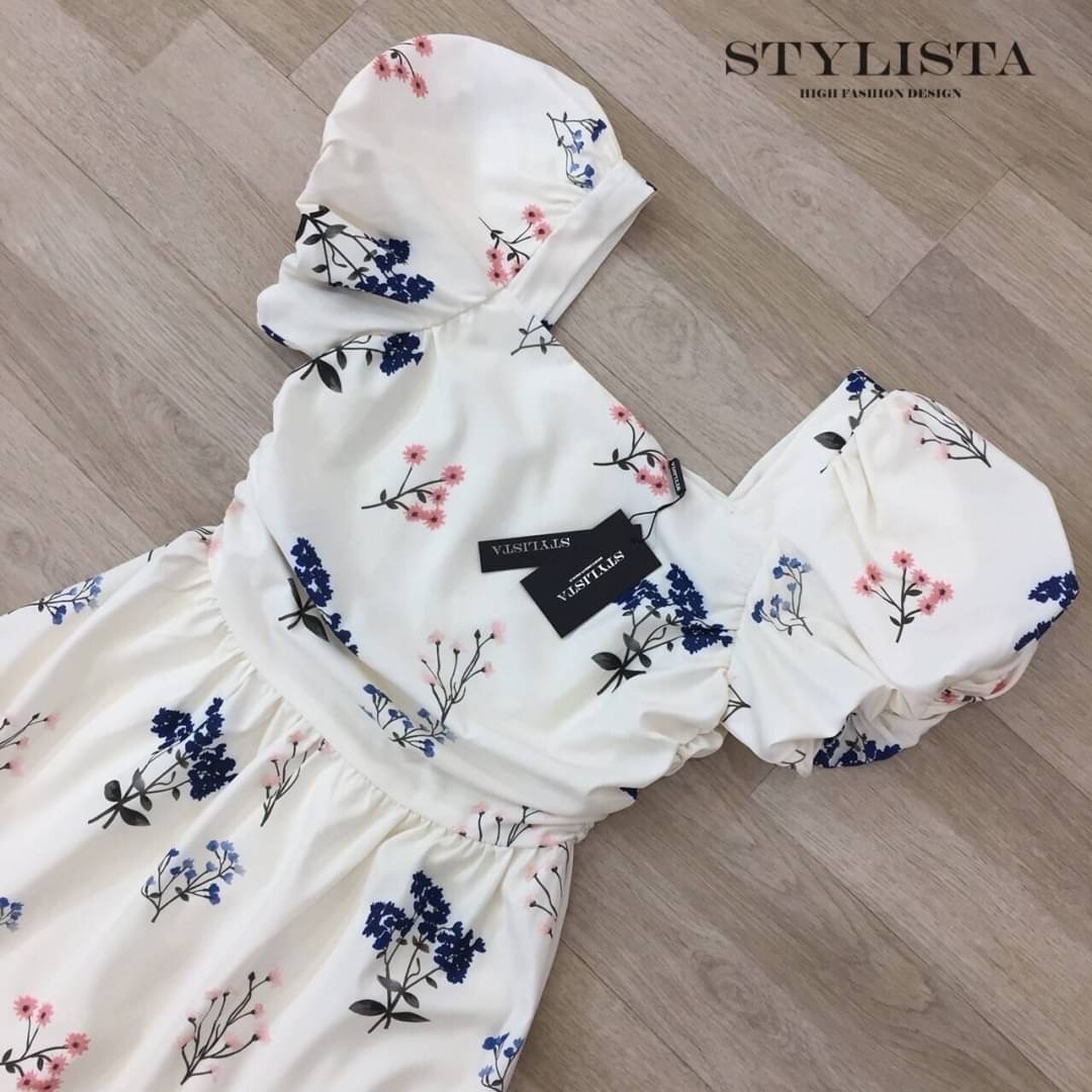 เดรสยาวเเเขนสั้นพองๆ กระโปรงต่อริ้วระบายยาวหนึ่งชั้น ใส่สวยมากๆ ดูดีเหมือนเซเลปเลยค่ะ สวยเปะเวอร์ ใส่เที่ยว ใส่ได้หลายโอกาส จัดด่วนนนๆ ชุดสวยหมดเร็วนะคร๊า สั่งก่อนสวยก่อน!!