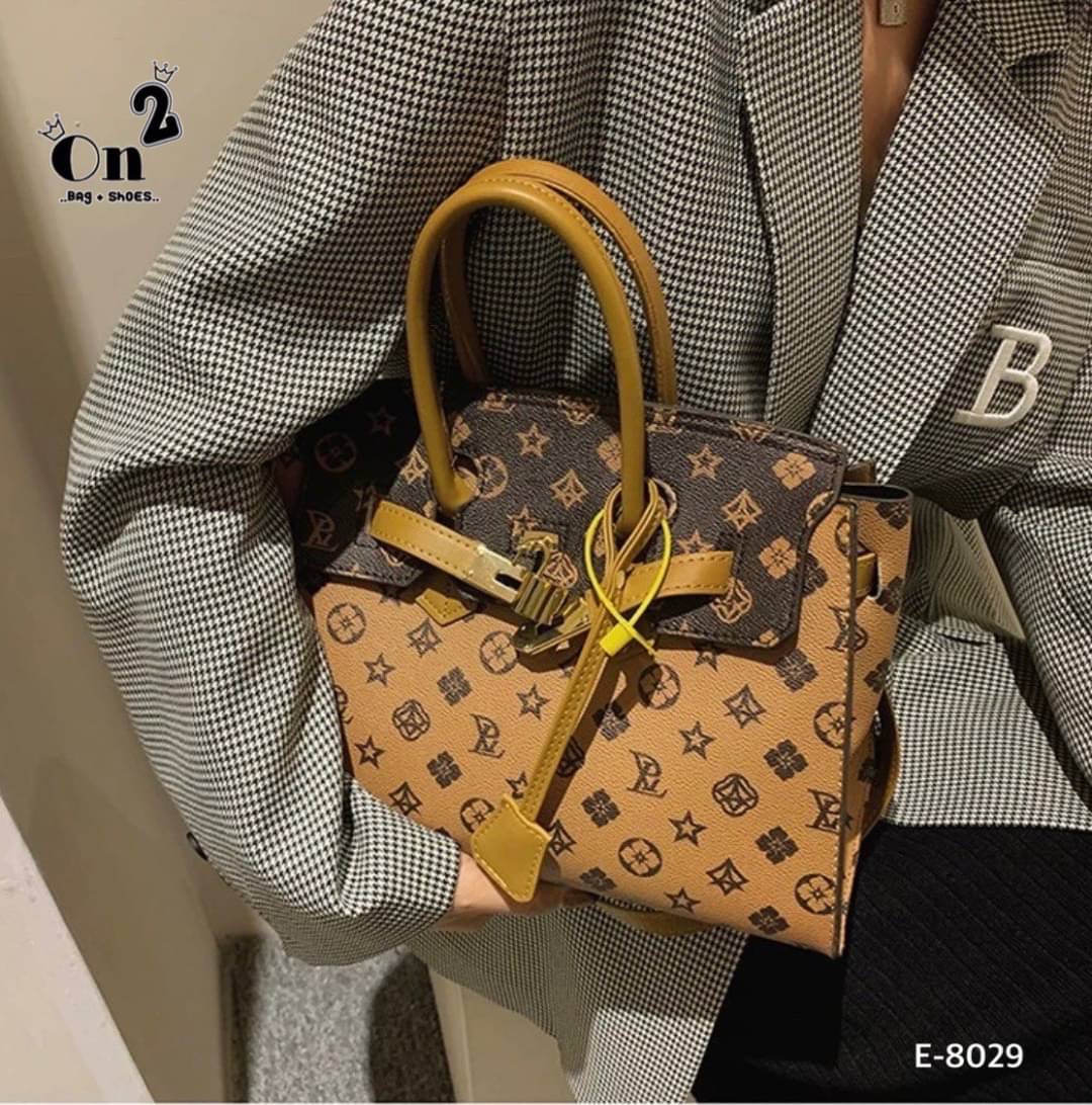 New arrivals กระเป๋าสะพายมาใหม่ ทรง Birkin งานสไตล์แบรนด์ เปิดหน้าอะไหล่ทอง สายสะพายยาวแบบครอสบอดี้