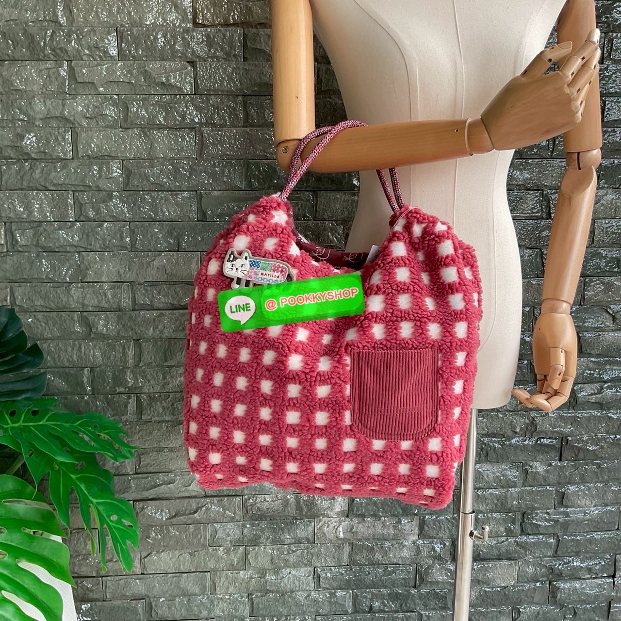 Japanese Kusuguru Woolen Polka Dot Cat Brooch Handbag Hand Bag Can Be Worn on One Shoulder Shopping Bag Work Clothing กระเป๋าถือลายจุดแมว Kusuguru ขนสัตว์ญี่ปุ่น ผิวสัมผัสจับนุ่มมือ 💕 แถมฟรีเข็มกลัดรูปแมว