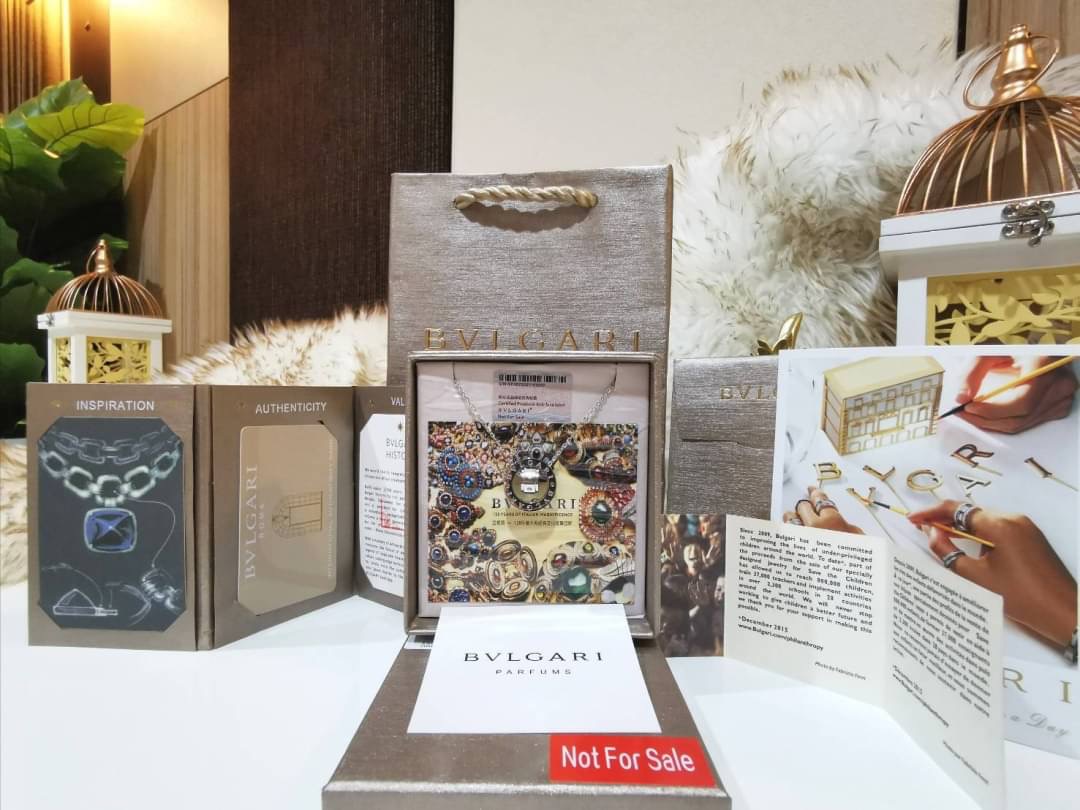 ✴️พร้อมส่งความสวย! ไอเท็มหายาก! ห้ามพลาดค่ะ!✴️ “BVLGARI” NECKLACE VIP GIFT WITH PURCHASE ORIGINAL PACKAGE (GWP) ของกำนัลสุดเลอค่าจากการแลกคะแนนสะสมสำหรับ VIP BVLGARI PARFUMS Membership หายากชวนสะสมดีไซน์โรมันสุดคลาสสิคสวยเลอค่าไอเท็มแบบนี้นา