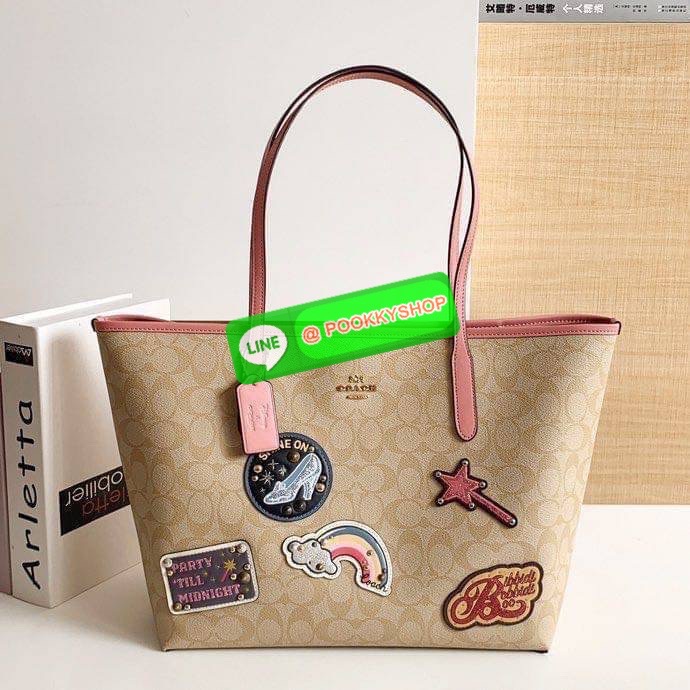 Coach DISNEY X COACH CITY TOTE IN SIGNATURE CANVAS WITH PATCHES (COACH C3724) IM/LIGHT KHAKI MULTI