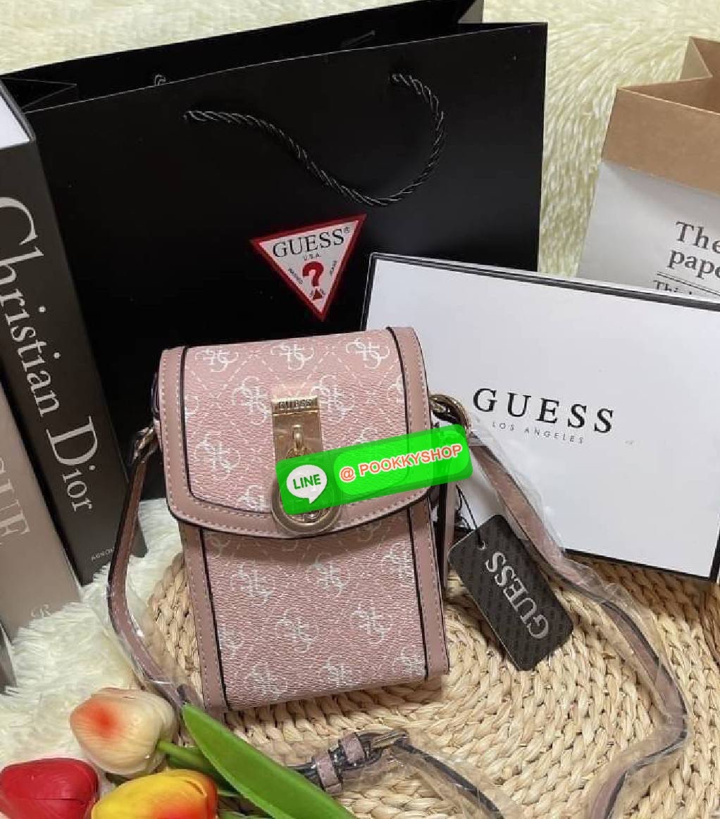 GUESS ฮอตและปังกว่านี้ไม่มีแล้ว!! กระเป๋าเอนกประสงค์ สำหรับใส่โทรศัพท์ ใส่เงิน ขนาดพกพาดีงาม!! บอกเลยว่าสวยทุกสี มาครบเซ็ทพร้อมส่งต่อเป็นของขวัญได้เลยค่า