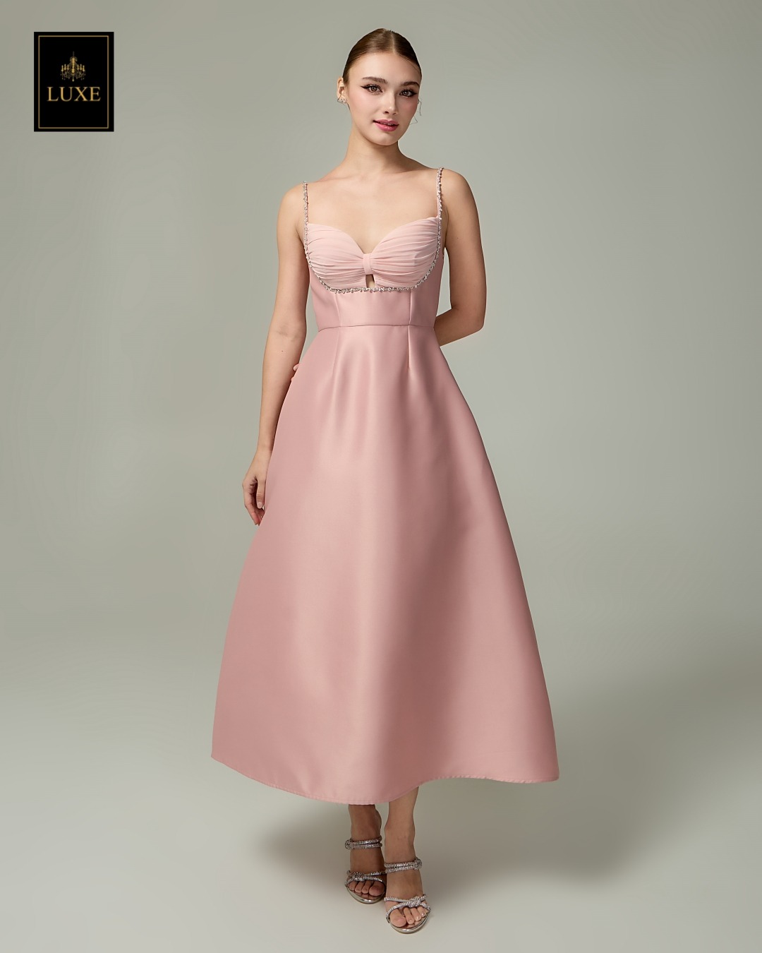 เดรสแฟชั่น เดรสเสื้อสายเดี่ยว กระโปรงทรงเอ