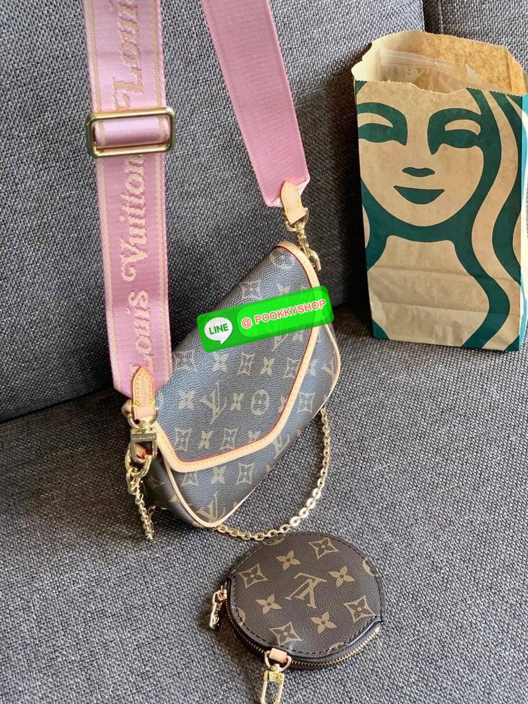 💥LIMITED EDITION LV PREMIUM GIFT LV MULTI POCHETTE ACCESSORIES 💥พร้อมส่งที่ไทย รุ่นหายากมากๆ สุดคุ้ม!! สินค้าพรีเมี่ยมกิ๊ฟ ตปท. ✔️กระเป๋าวัสดุหนังแท้อย่างดี ที่รังสรรค์ออกแบบให้สะพายข้างได้;หรือเปลี่ยนสายเป็นหิ้วหรือคล้องไหล่ได้