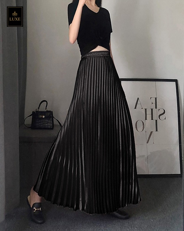 กระโปรงแฟชั่น กระโปรงยาวกรอมเท้า อัดพลีทจีบคม ตัดเย็บประณีต ทำจากผ้าเคปซาติน