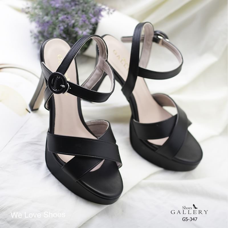 พร้อมส่ง รองเท้าส้นสูง รัดข้อเท้าด้วยตะขอเกี่ยว งานสวยมาก ส้นสูง 5 นิ้ว เสริมหน้า 1 นิ้ว ใส่แล้วสวยดูดีสุดๆ