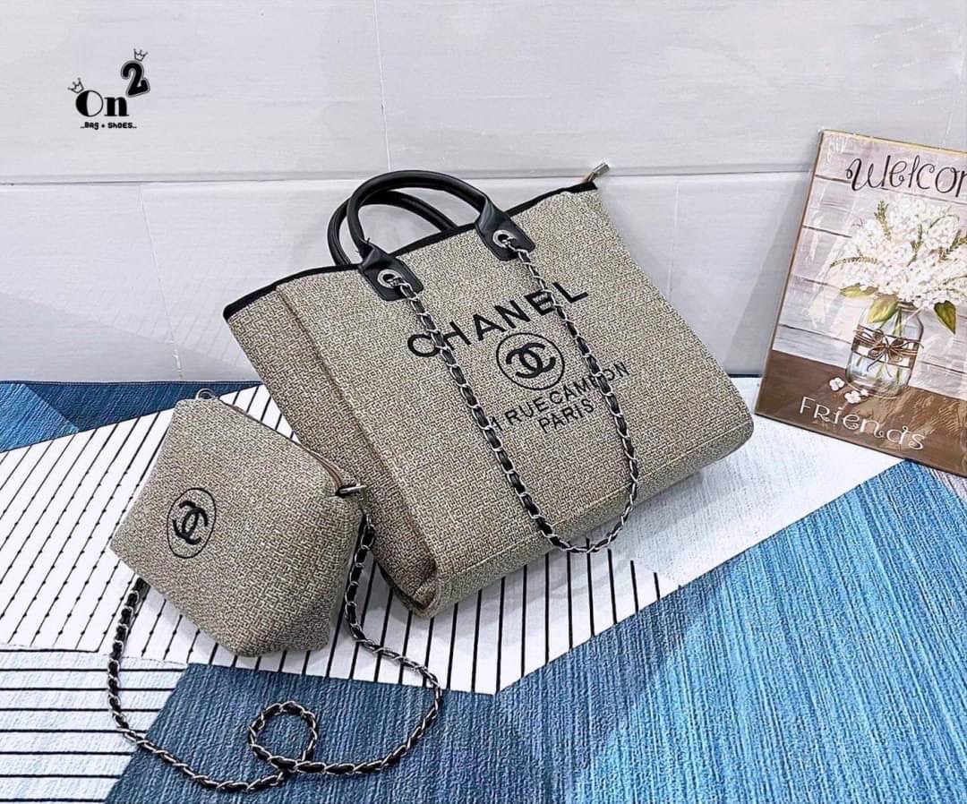 Chanel Bag Chanel ทรง tote ผ้าทวิตหน้าปักโลโก้แบรนด์ ใบใหญ่จุของได้เยอะ สาวๆนักช้อปห้ามพลาดน้า