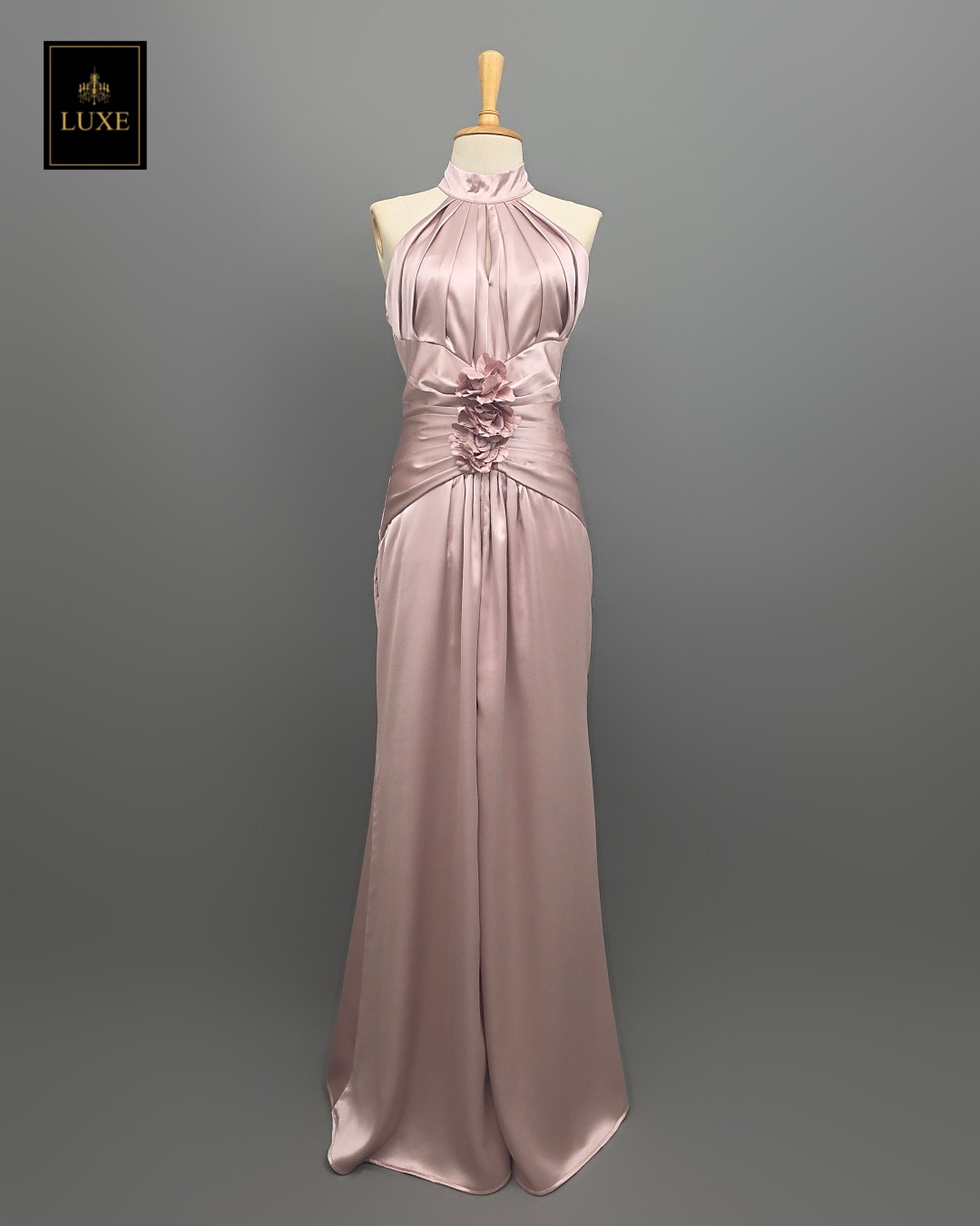 เดรสแฟชั่น แม็กซี่เดรสเสื้อคอกลมแขนกุด กระโปรงผ่าหน้าขา