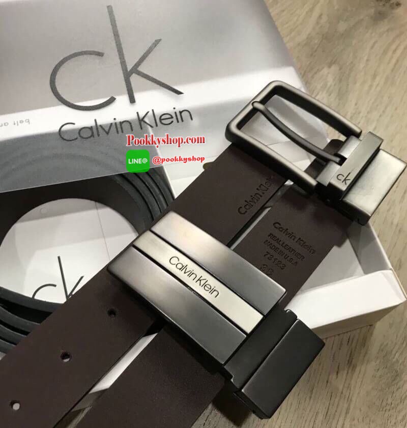 ห้ามพลาด! Best Gift Ideas For Men สุดคุ้ม!ซื้อ1ได้ถึง2! CALVIN KLEIN REAL LEATHER BELT VALUE PACK Limited Edition เซทเข็มขัดหนังวัวแท้ในชุด Gift Box มีหัวเข็มขัดให้เลือกใช้2แบบคุณภาพดี สายเข็มขัดสามารถใช้ได้ทั้งสีดำและสีน้ำตาลเหมือนมี2เส้น2หัวสลับใช้ได้ไม