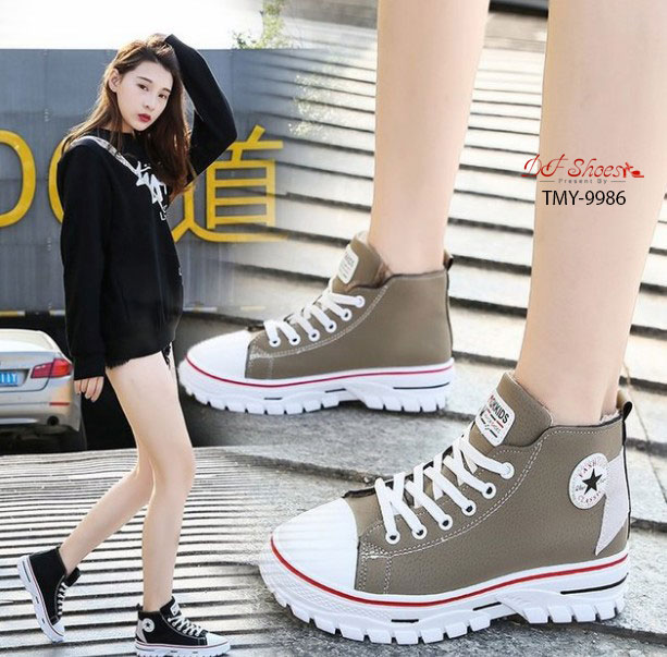 สินค้าพร้อมส่ง รองเท้าผ้าใบหุ้มข้อนำเข้าเสริมส้น วัสดุหนัง PU ด้าน บุขนด้านใน นุ่มใส่สบาย พื้นยางกันลื่น ทรงสวยฮิตมากค่ะ รุ่นนี้คุ้มสุดๆจ้า