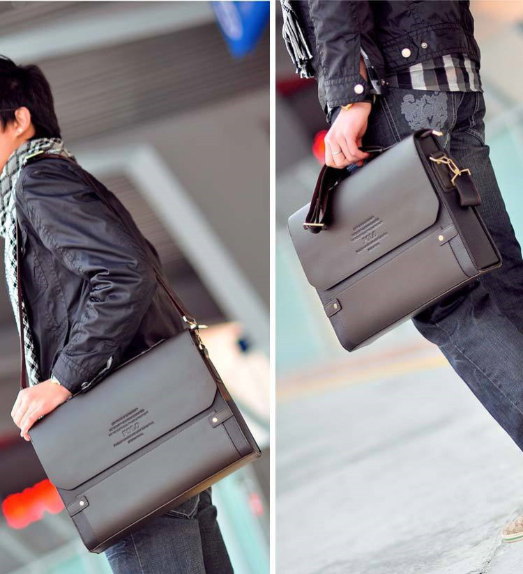 หมดล็อตนี้รอของยาวนะจ๊ะ สนใจรีบสั่งเลย งานคุณภาพพร้อมส่งค่ะ POLO FOR MEN กลับมาอีกครั้งตามคำเรียกร้อง !! ไอเทมหล่อๆของคุณผู้ชาย ใบนี้ต้องยกนิ้วให้เลยค่ะดูดีฝุดๆ กระเป๋าสะพายหนัง pu คัดเกรดคุณภาพคับคั่ง ออกแบบเน้นความเรียบหรูแบบเข้มๆดูมีรสนิยมมากๆ งานหนังข