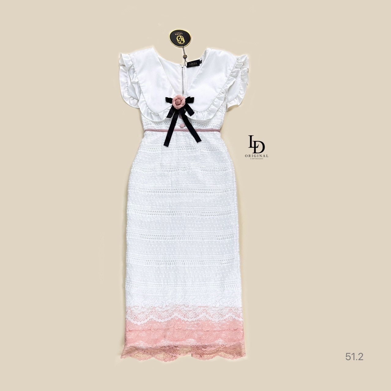 เดรสแฟชั่น เดรสลูกไม้อย่างดีผ้านุ่มนิ่มมีฟองน้ำในตัวคอปกมีอะไหล่เป็นเข็มกลัด