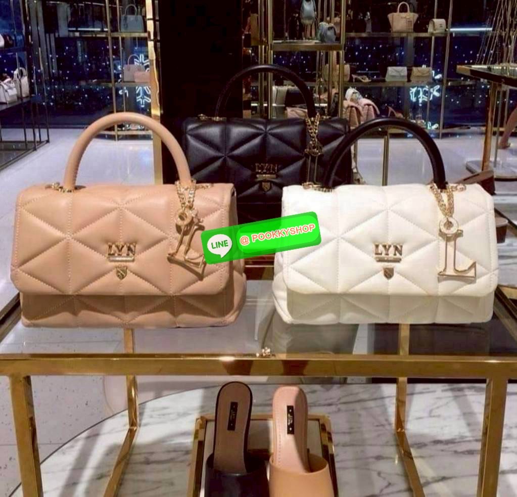 กระเป๋า LYN รุ่นหูจับ มีสายสะพายยาว +ตัวห้อย รุ่นโคโค่ COCO