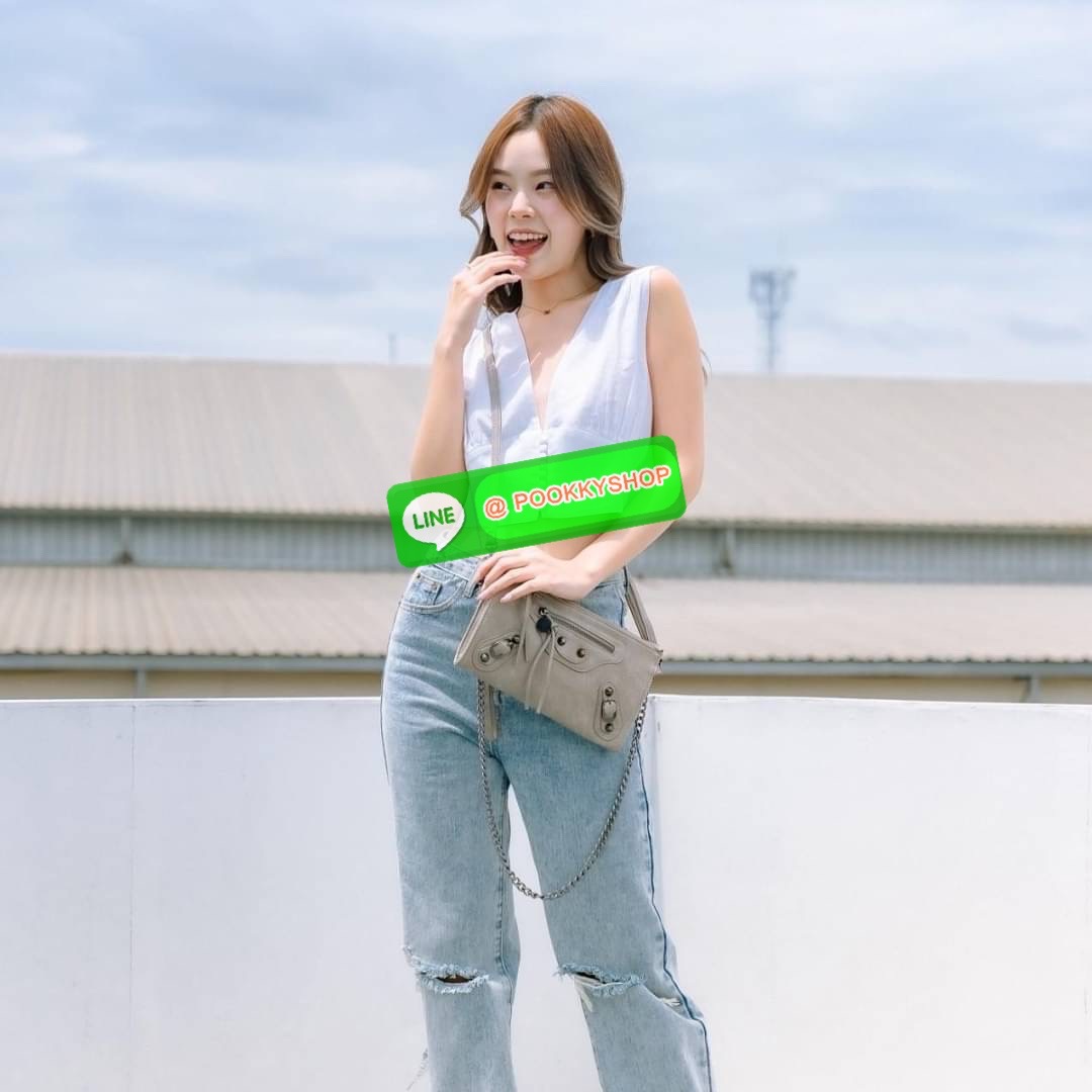 กระเป๋า 𝗖𝗥𝗢𝗦𝗦 𝗕𝗢𝗗𝗬 & 𝗖𝗟𝗨𝗖𝗧𝗛 𝗕𝗔𝗚 รุ่นขายดีเข้าเพิ่มตามคำเรียกร้องค่า รอบนี้ ทำสีออกมา 2 สีโทนเย็นตัดกับอะไหล่สีด