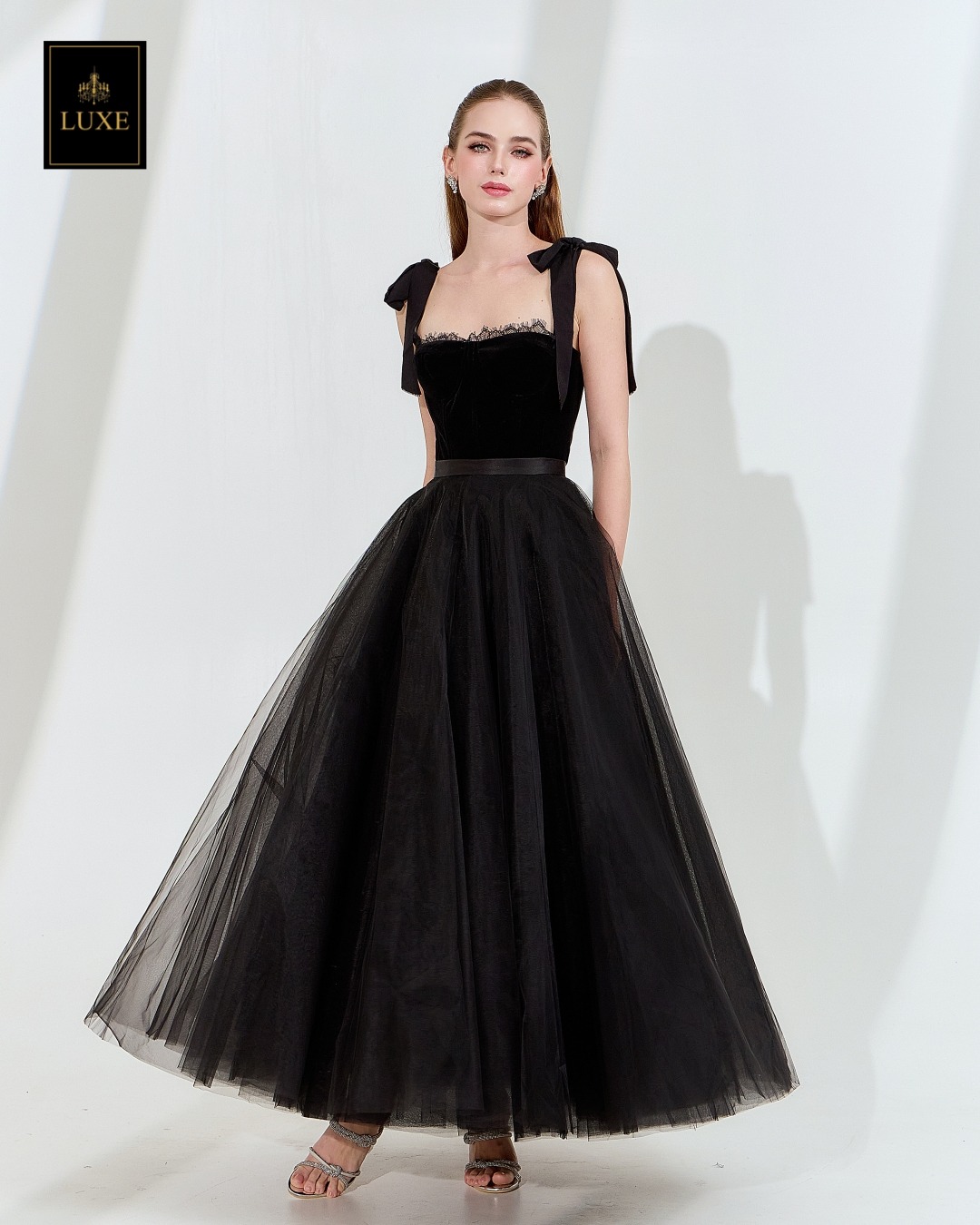 กระโปรงแฟชั่น กระโปรงบานทรงวงกลม ด้านในมีโครงช่วยให้กระโปรงบานสวย