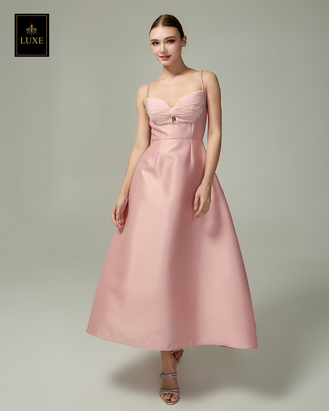 เดรสแฟชั่น เดรสเสื้อสายเดี่ยว กระโปรงทรงเอ