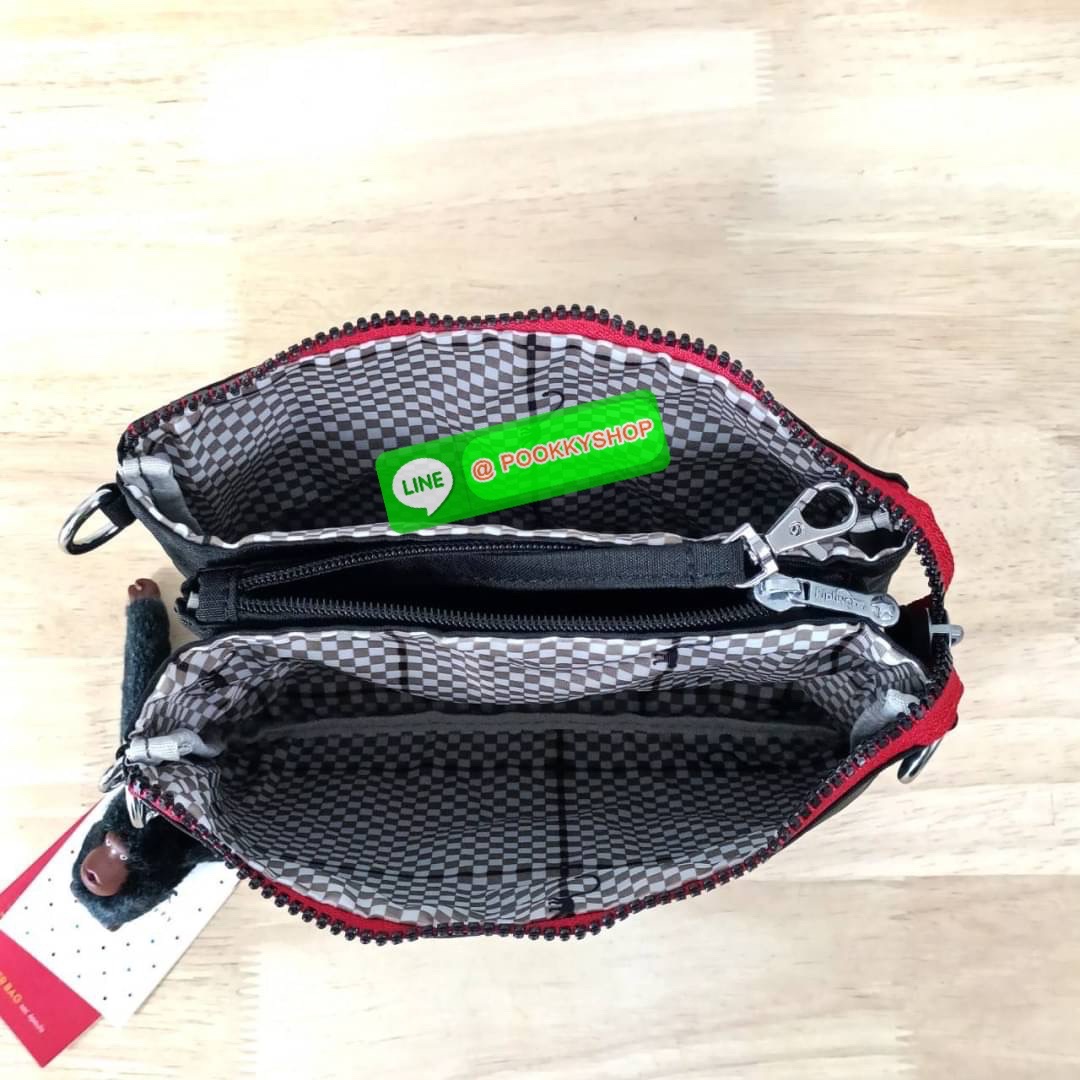 KIPLING Creativity X Crossbody Bag กระเป๋าสะพายวัสดุ Nylon&Polyester 100% ขนาดกำลังน่ารัก เปิดปิดด้วยซิป มา พร้อมพวงกุญเเจลิงน้อย ด้านในมีช่องใส่ของ2ชช่อง เพิ่มตรงกลางมีช่องซิปอีก1ช่อง มีสายคล้องพวงกุญแจ ใส่ของได้จุมาๆเลยค่ะ มีสายสะพายยาวเลื่อนปรับระดับได