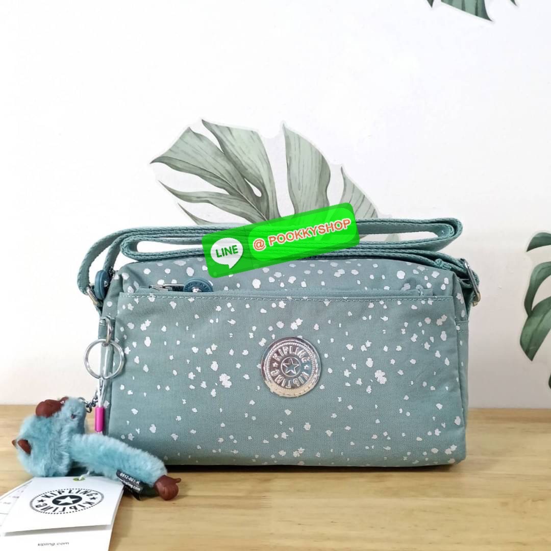 KIPLING Monkey program K16217 Seoul up sling bag รุ่น 3 ซิป สะพายข้าง ขนาดเล็กทรงสี่เหลี่ยมผืนผ้า วัสดุ Nylon 100% หลสกหลายฟังก์ชั่นใช้งาน ครบครันในใบเดียว