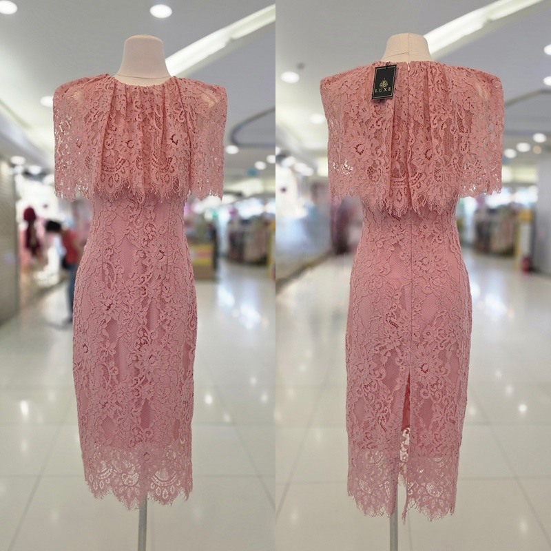 เดรสแฟชั่น เดรสเสื้อคอกลมแขนกุด กระโปรงทรงเข้ารูป