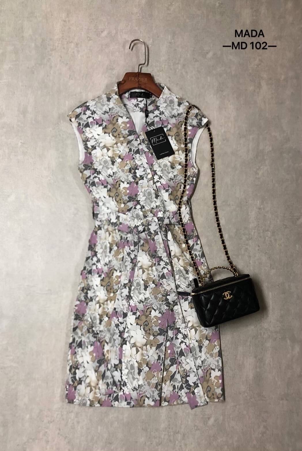 Dress ผ้าลายทรงป้ายหน้า ผูกเอวเก๋ๆ รุ่นนี้ใส่เป็นเดรสตัวเดี่ยวหรือจะใส่เป็นเสื้อคลุมปล่อยๆก็เก๋ งานดี 👍🏻 เย็บติดซัปในทั้งตัว