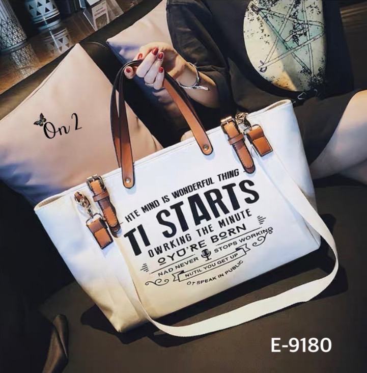 กระเป๋าสะพาย Shopping มาใหม่ หน้าพิมพ์ตัวอักษรภาษาอังกฤษ สายถือแต่งหนัง มาพร้อมสายสะพายยาว