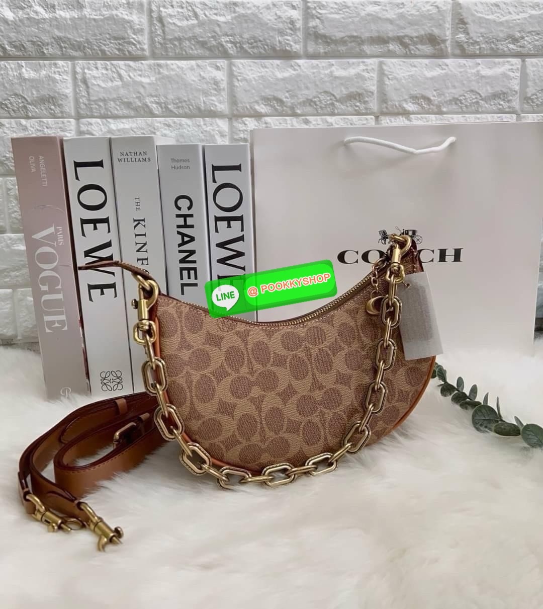 COACH MIRA SHOULDER BAG((CM582//583)) 💌เอาอะไรมาไม่คุ้ม ใบเดียวเอาอยู่ตลอดวันไม่ว่าจะตอนกลางวันหรือใช้ไปปาตีร์กลางคืน! หนังแท้อย่างดี นิ่มสวยคลาสสิคมากๆ