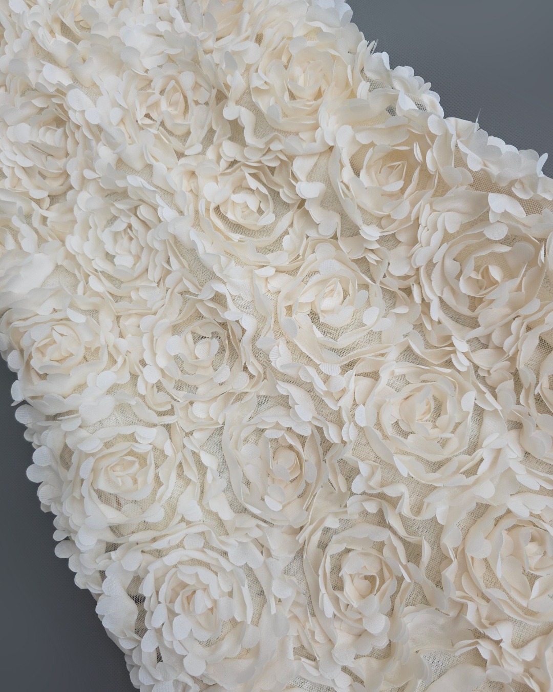 เดรสแฟชั่น เดรสเสื้อคอวีแขนกุด ทรงเข้ารูป