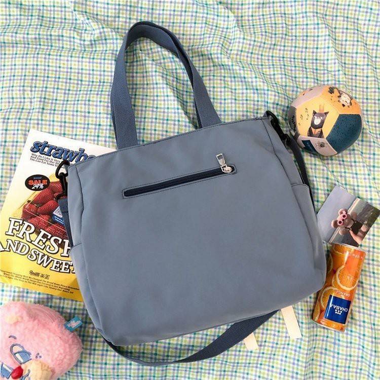 รุ่นใหม่ พร้อมส่ง!!!!!!! Miki Bear cross bag (BP) คุ้มมาก ช่องเยอะมากถึงมากที่สุด แถมฟรี! พวงกุญแจหมีเป็นซิป ใส่บัตรใส่เหรียญได้ ถอดออกแยกใช้งานได้ เนื้อผ้ากันน้ำด้วยนะ